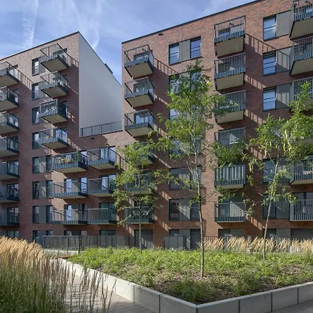 아파트 Modern Square With Balcony