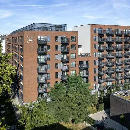 Apartment Modern Square With Balcony